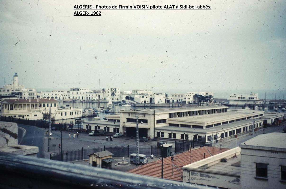 VF-117 Alger 1962.jpg